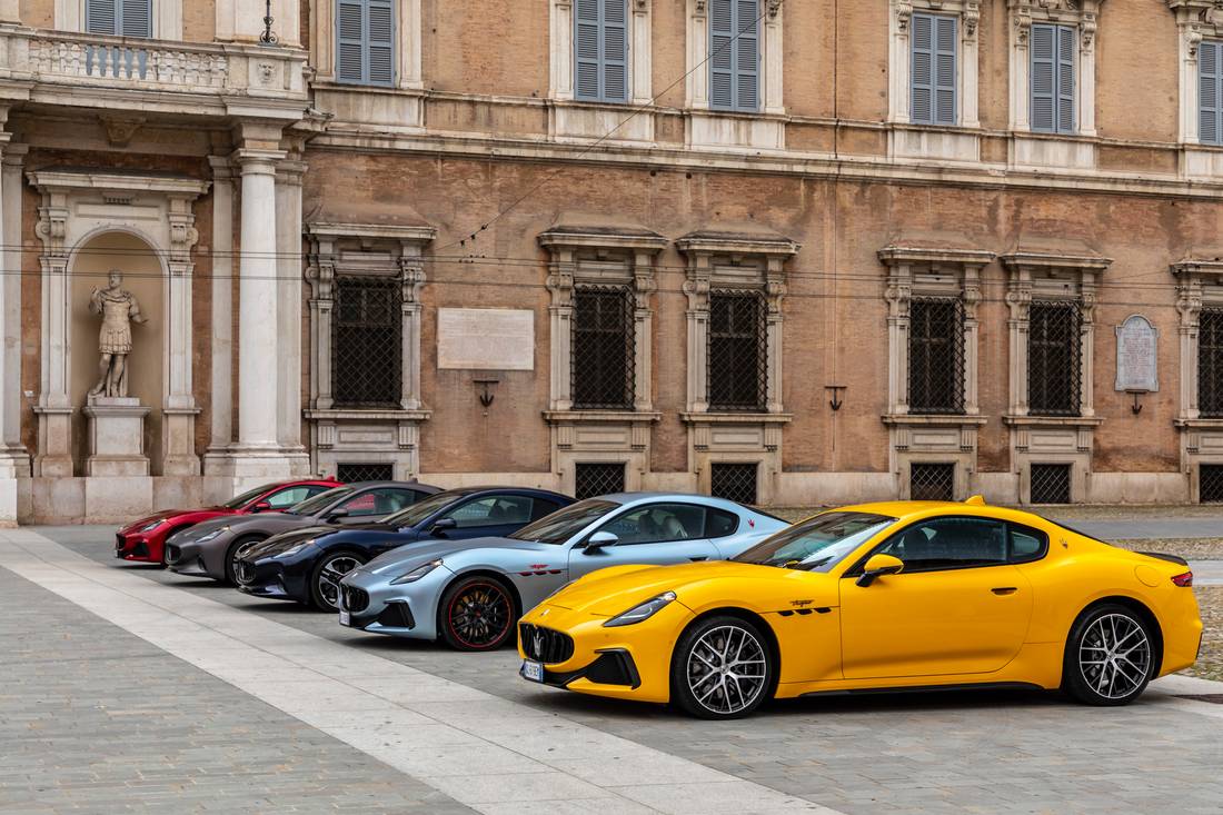 22509-MaseratiGranTurismo-carline-upinModena