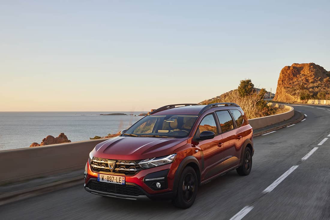 Automobile : Renault présente son nouveau né, le Dacia Jogger