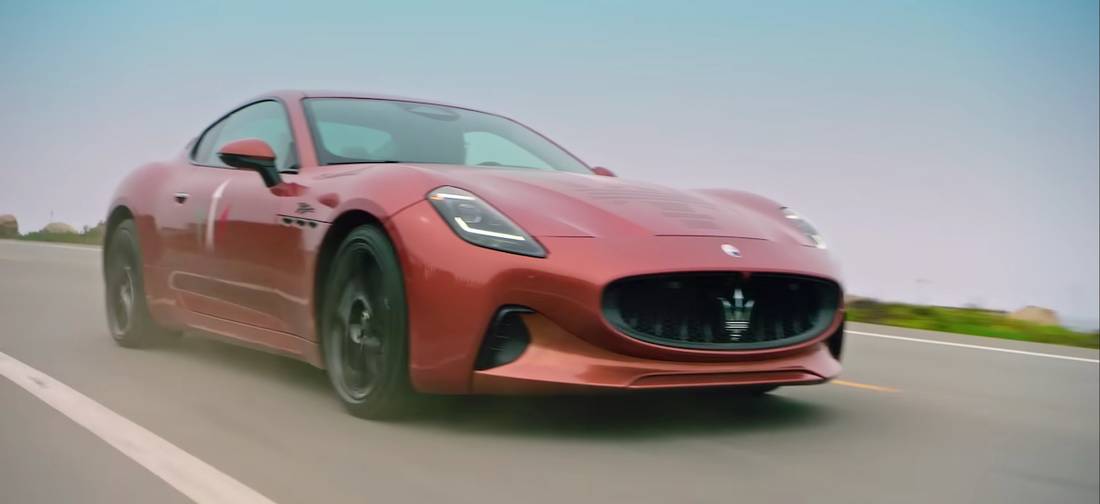 Maserati GranTurismo Folgore (2022) banner