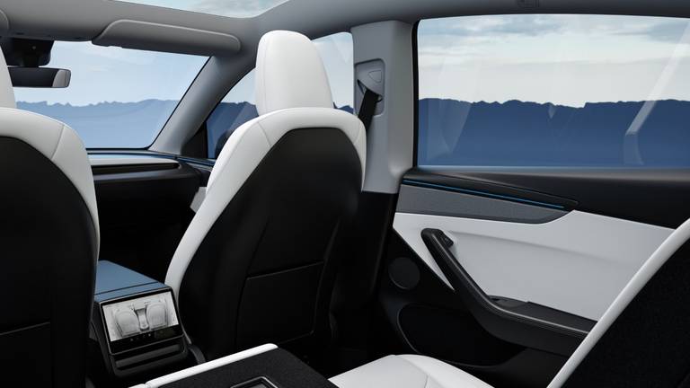 BEBE20250626 Tesla Model Y 05