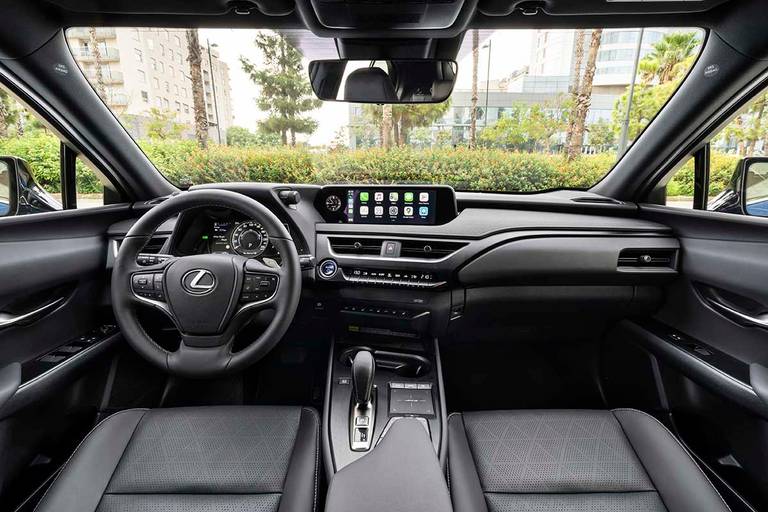 Lexus UX 300e interieur