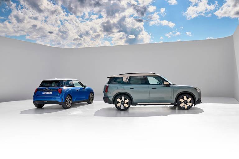 Mini Cooper and Mini Countryman 2023