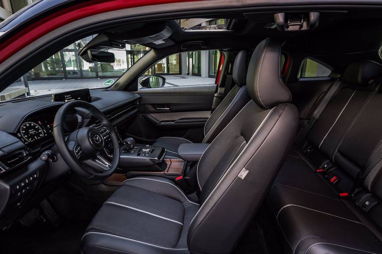 Mazda MX-30 R-EV (2023) interior