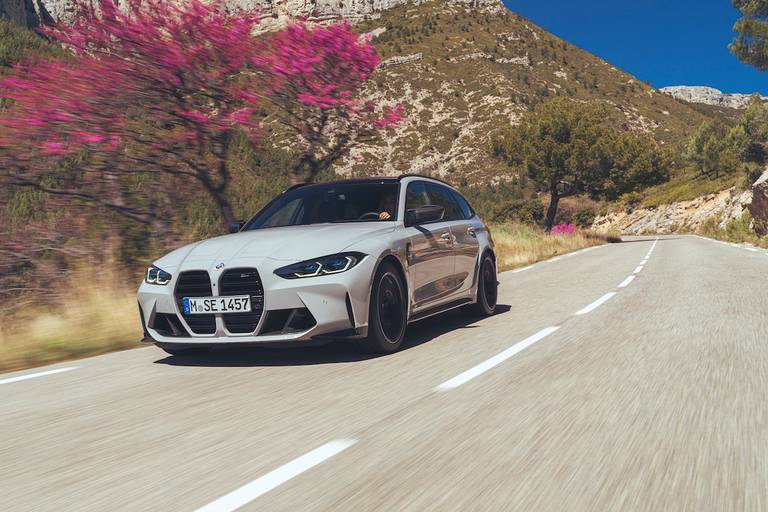 BMW M3 Touring (2023) dynamic, front view