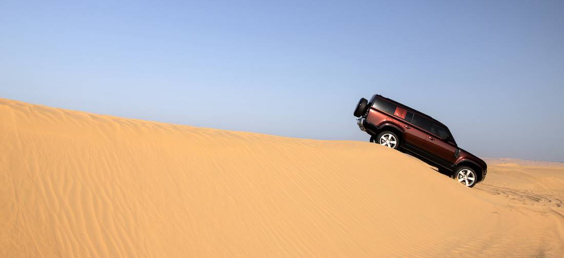 Land Rover Defender 130 (2023) banner