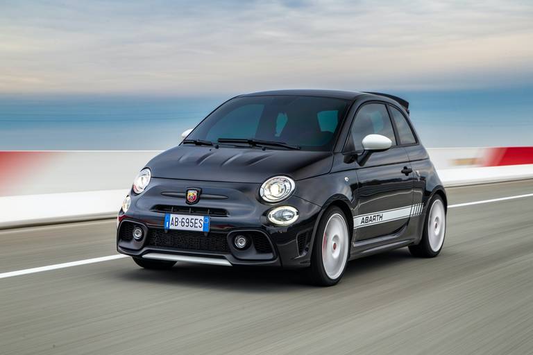 Abarth 695 Esseesse 2022