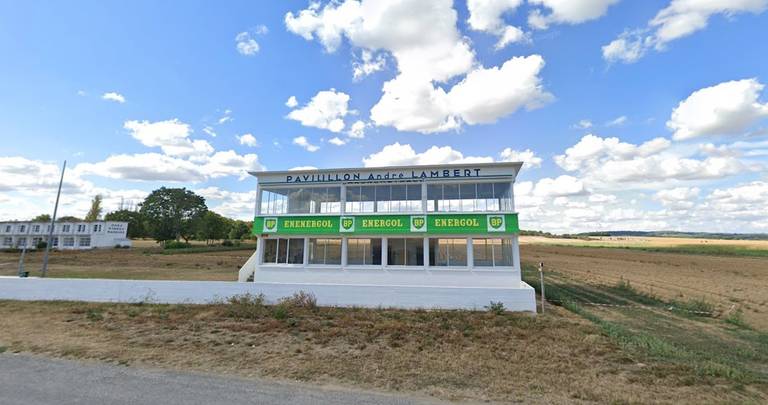 Circuit Reims parkeerverbod Pavillon André Lambert