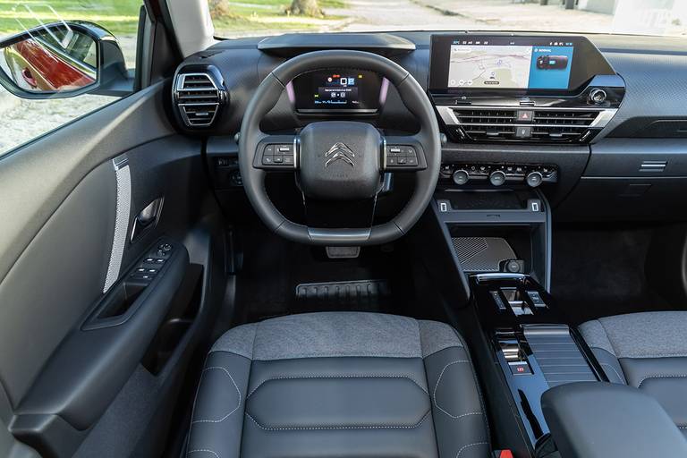 Citroën Ë-C4 X (2023) interior