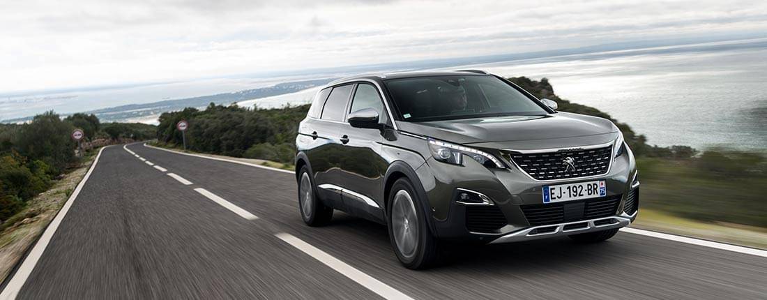 https://www.autoscout24.fr/cms-content-assets/2Jx8HlJkN9cOY9Hb40Ocoh-65b2191c8b81103034645ccb17bccd1e-peugeot-5008-l-01-1100.jpg