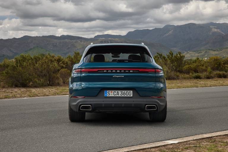 Porsche Cayenne (2023) static, rear view