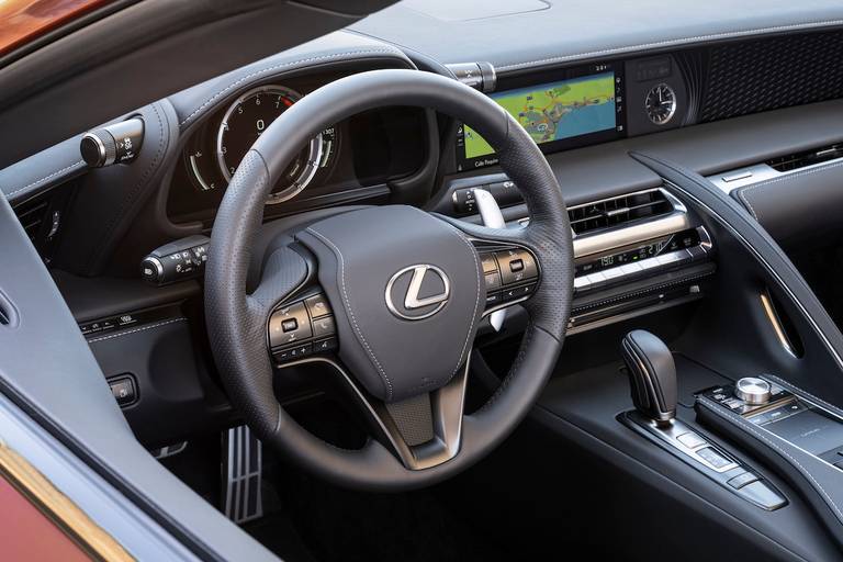 AS24 Lexus LC 500 Convertible 2021 interieur