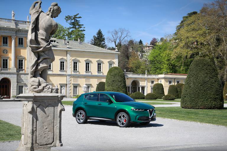 Alfa Romeo Tonale (2022) statisch, vooraanzicht