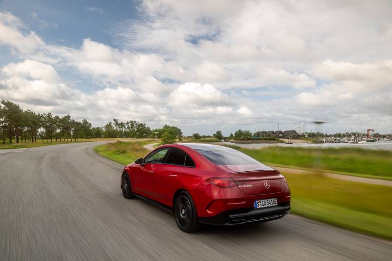 Review Mercedes CLA 2025