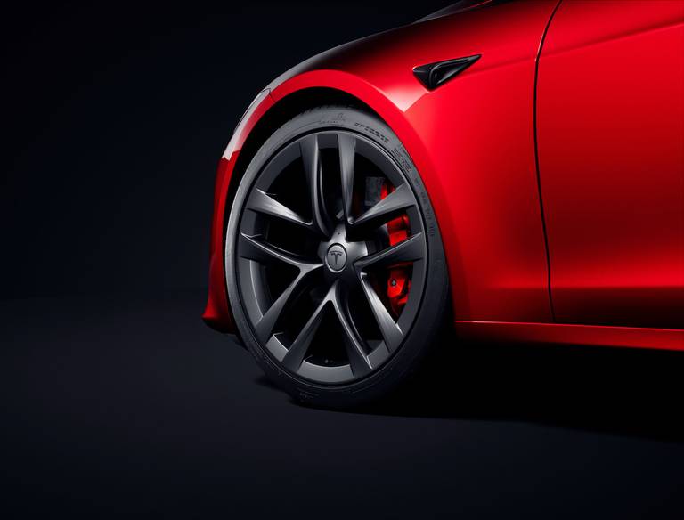 Tesla Model S Plaid (2023) wheels