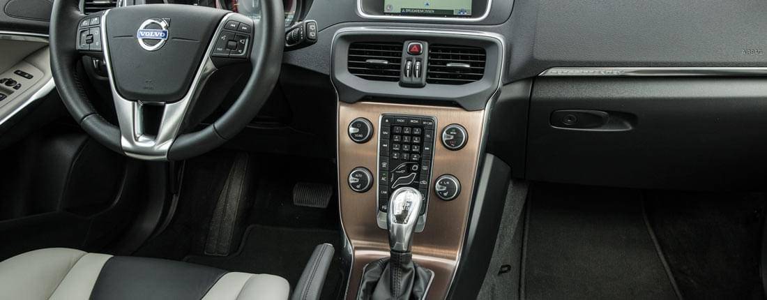 volvo-v40-cross-country-l-03