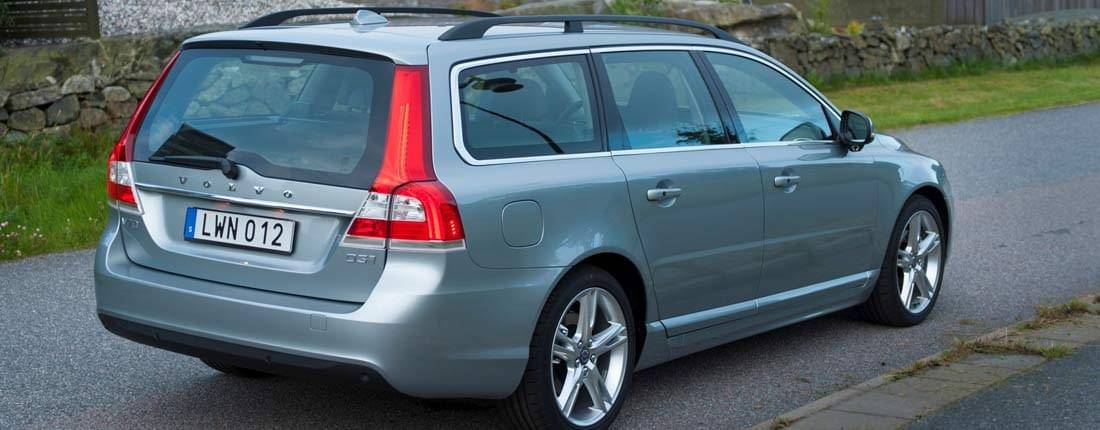 volvo-v70-back