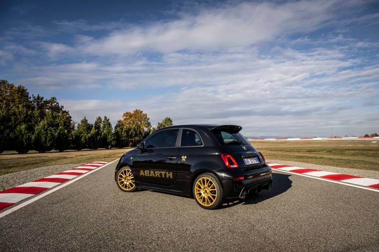 abarth 695 75 anniversario 161