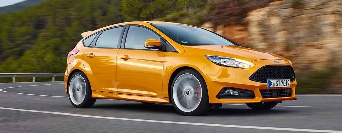 ford-focus-st-side