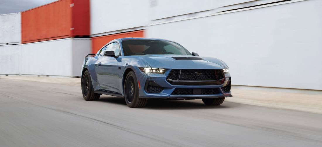 Ford Mustang (2022) banner