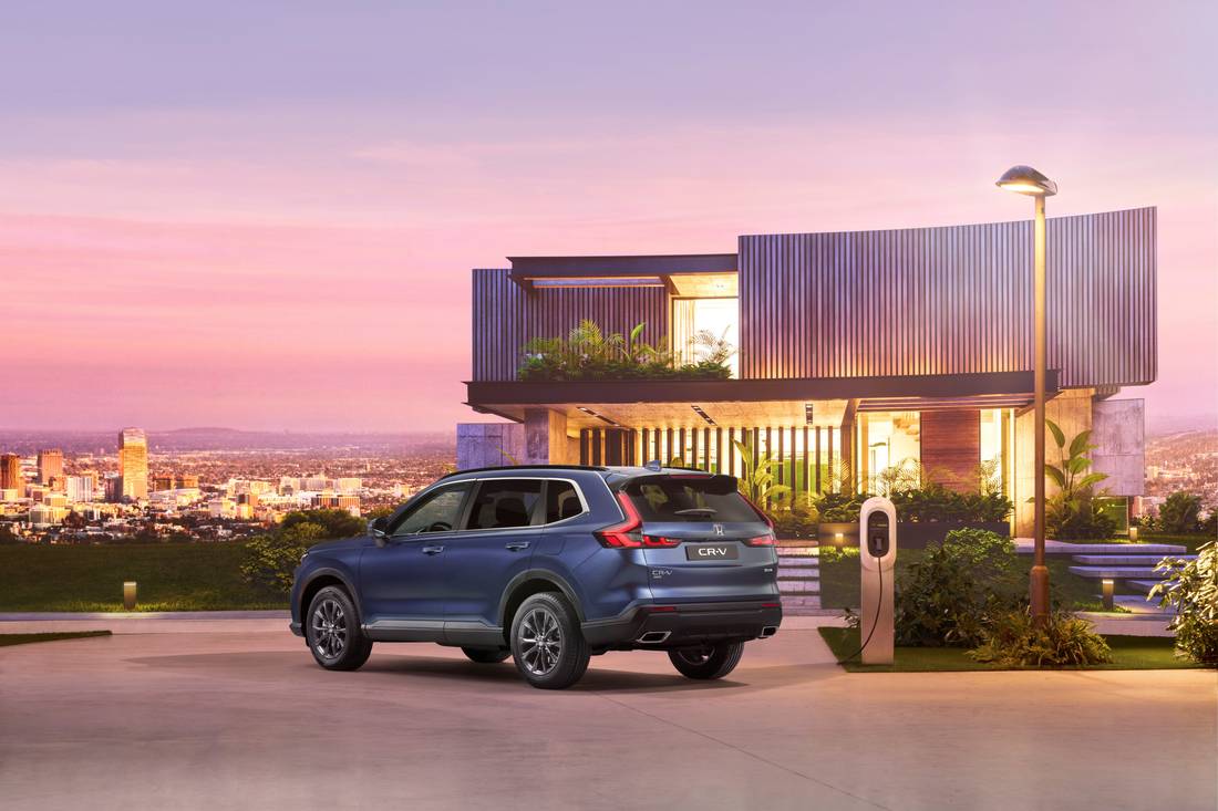 436208_ALL-NEW_HONDA_CR-V_NEW_POWERTRAIN_OPTIONS_FOR_GLOBAL_FAVOURITE