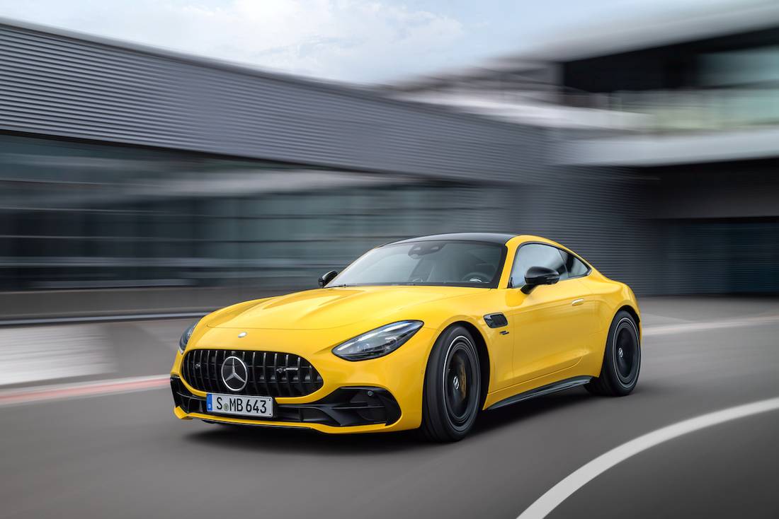 mercedes-amg gt 43 coupe 6