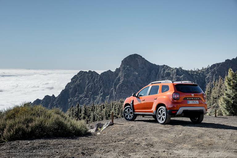 AS24 Dacia Duster 2021 statisch achter