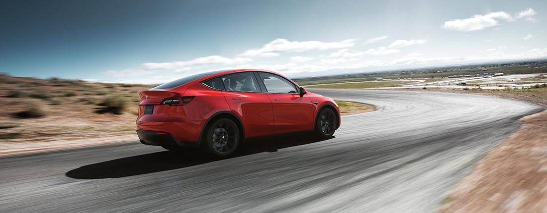 tesla-model-y-l-03