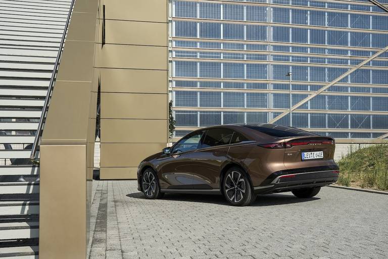 BEBE20250717 Mazda6e 01