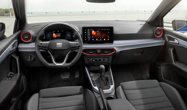 AS24 Seat Arona dashboard