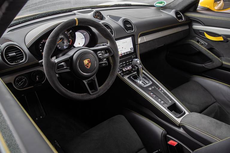 Porsche 718 Cayman GT4 (2022) interieur