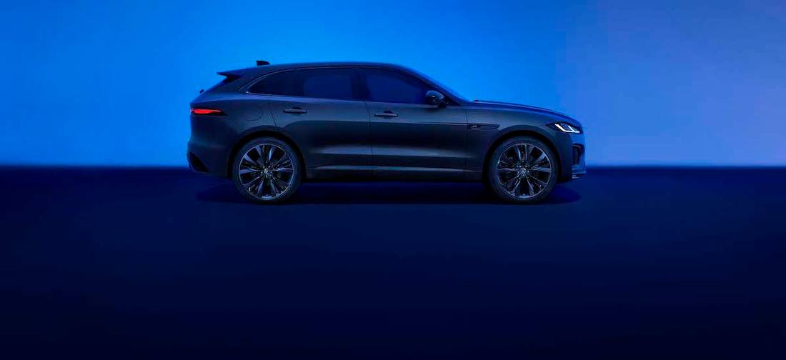 Jaguar F-Pace (2022) banner