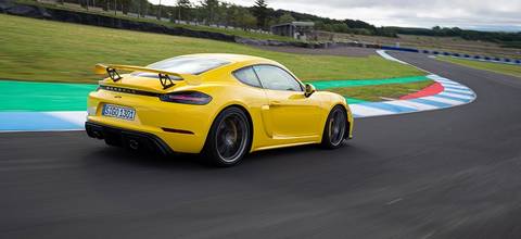 Porsche 718 Cayman GT4 : bête de course