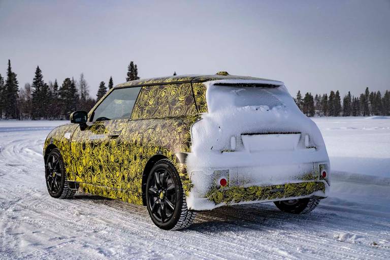 Officiel : la nouvelle Mini Cooper fait ses premiers pas à l