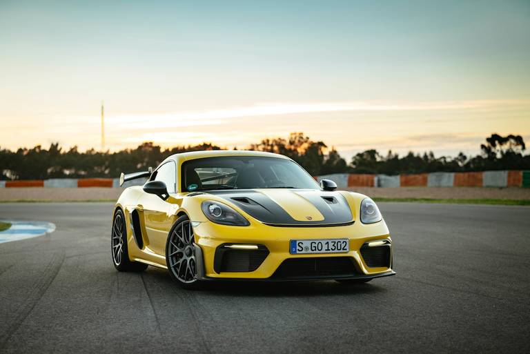 Porsche 718 Cayman GT4 RS (2022) statisch, vooraanzicht