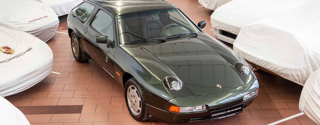 Porsche 928