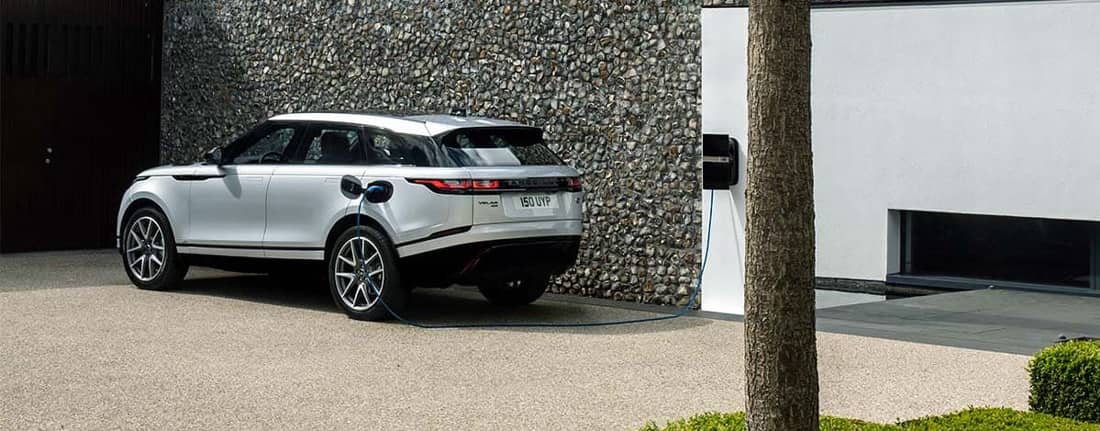 Range Rover Velar P400e : famille au complet