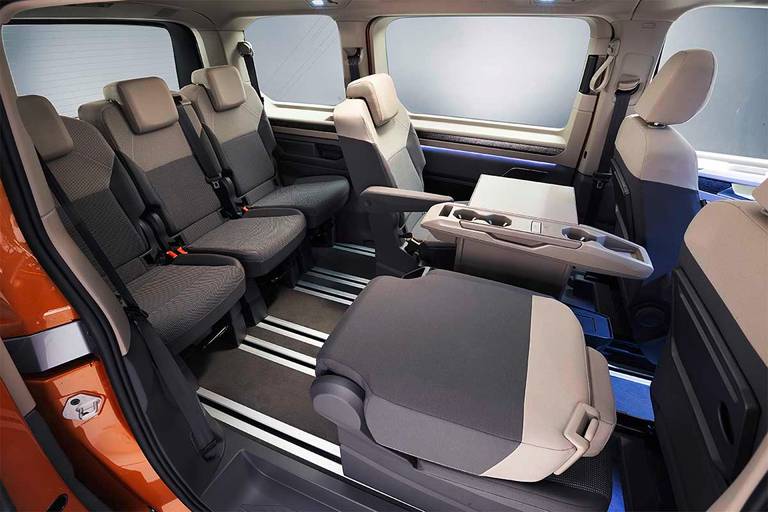 AS24 VW Multivan 2021 interieur