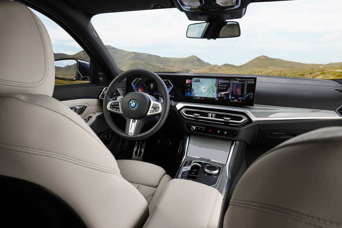 BMW 3 Reeks facelift (2022) interieur