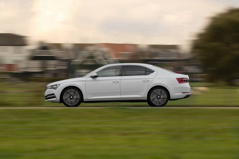 AS24 - Skoda Superb IV (7)