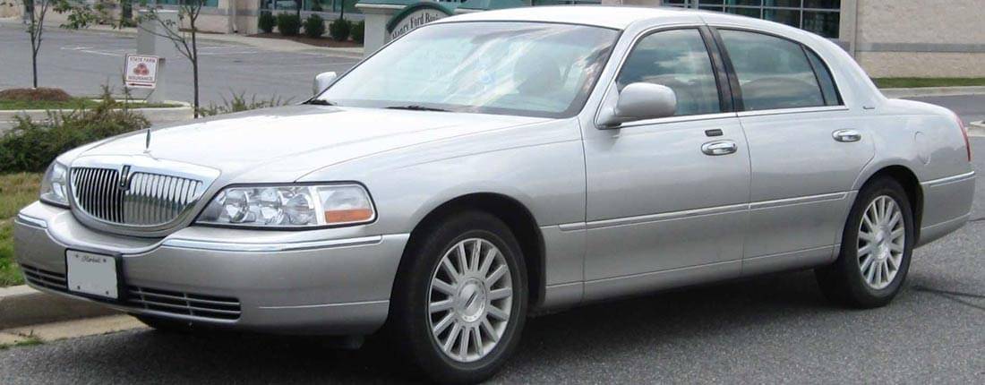 lincoln-town-car-l-04