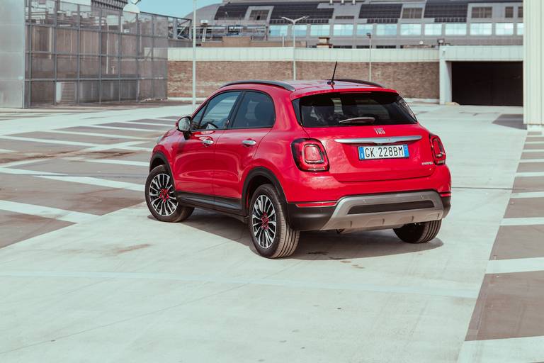 Fiat 500X Hybrid (2023) statisch, achteraanzicht