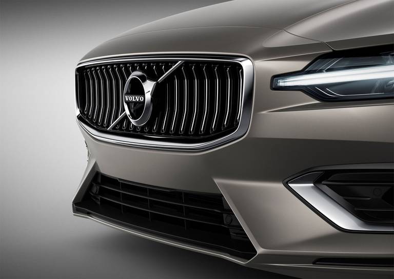 223541 New Volvo V60 exterior