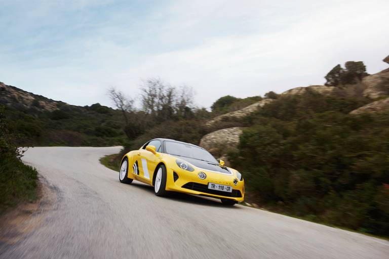 Alpine A110 Tour de Corse 75 (2022) rijdend, vooraanzicht