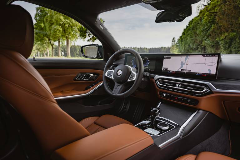 Alpina B3 Touring (2023) interior, dashboard