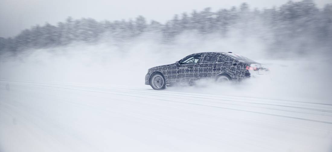 BMW i5 preview (2023) banner