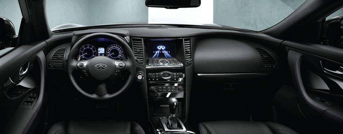 infiniti-qx70-interior