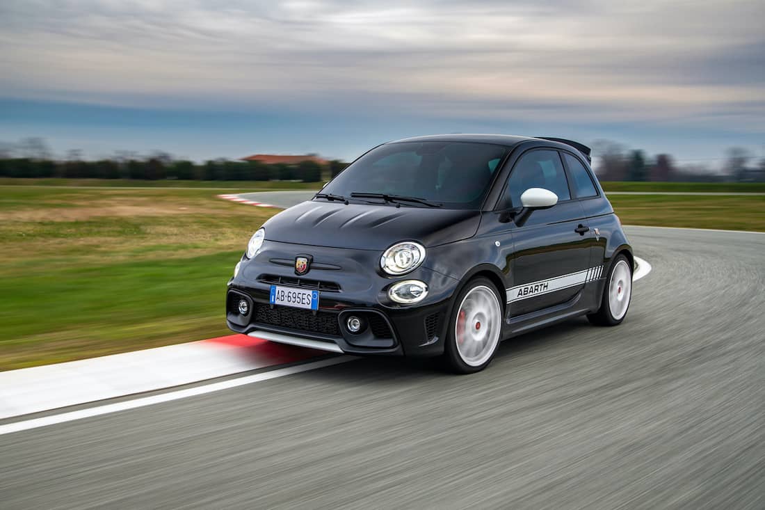 Abarth 695 Esseesse 2022