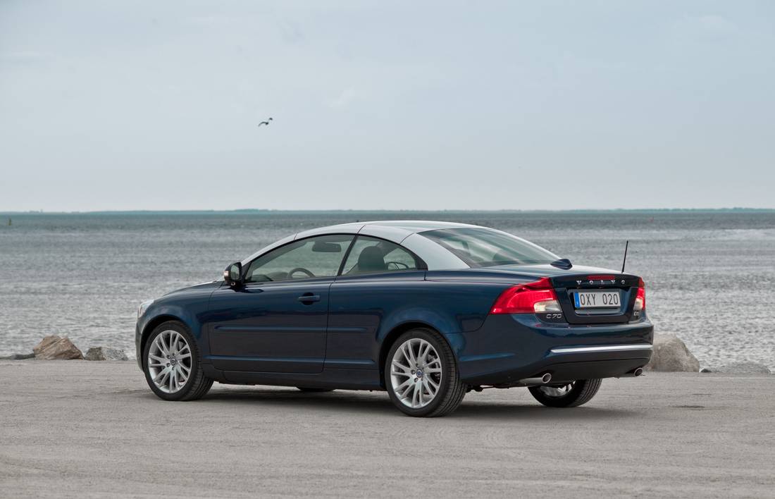 38796_Volvo_C70