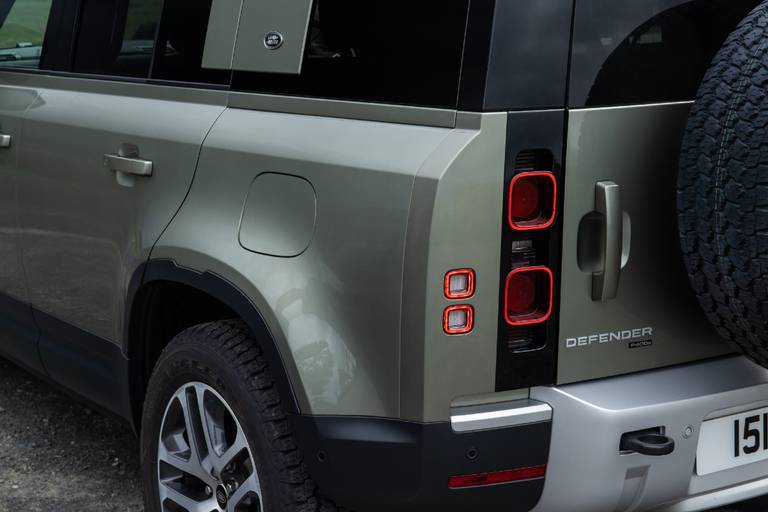 Land Rover Defender PHEV (2022) laadklep