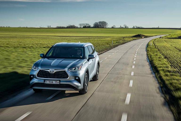 Test Toyota Highlander 2021 rijdend voor